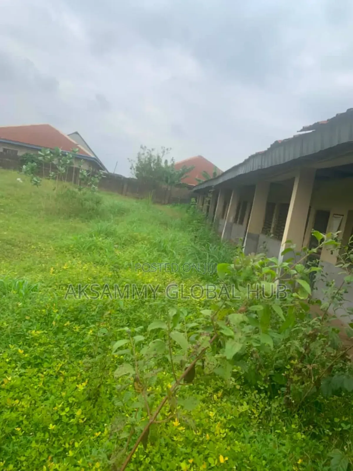 6bdrm Bungalow in Iyana Agbala. Ife, Ibadan for sale in Ibadan