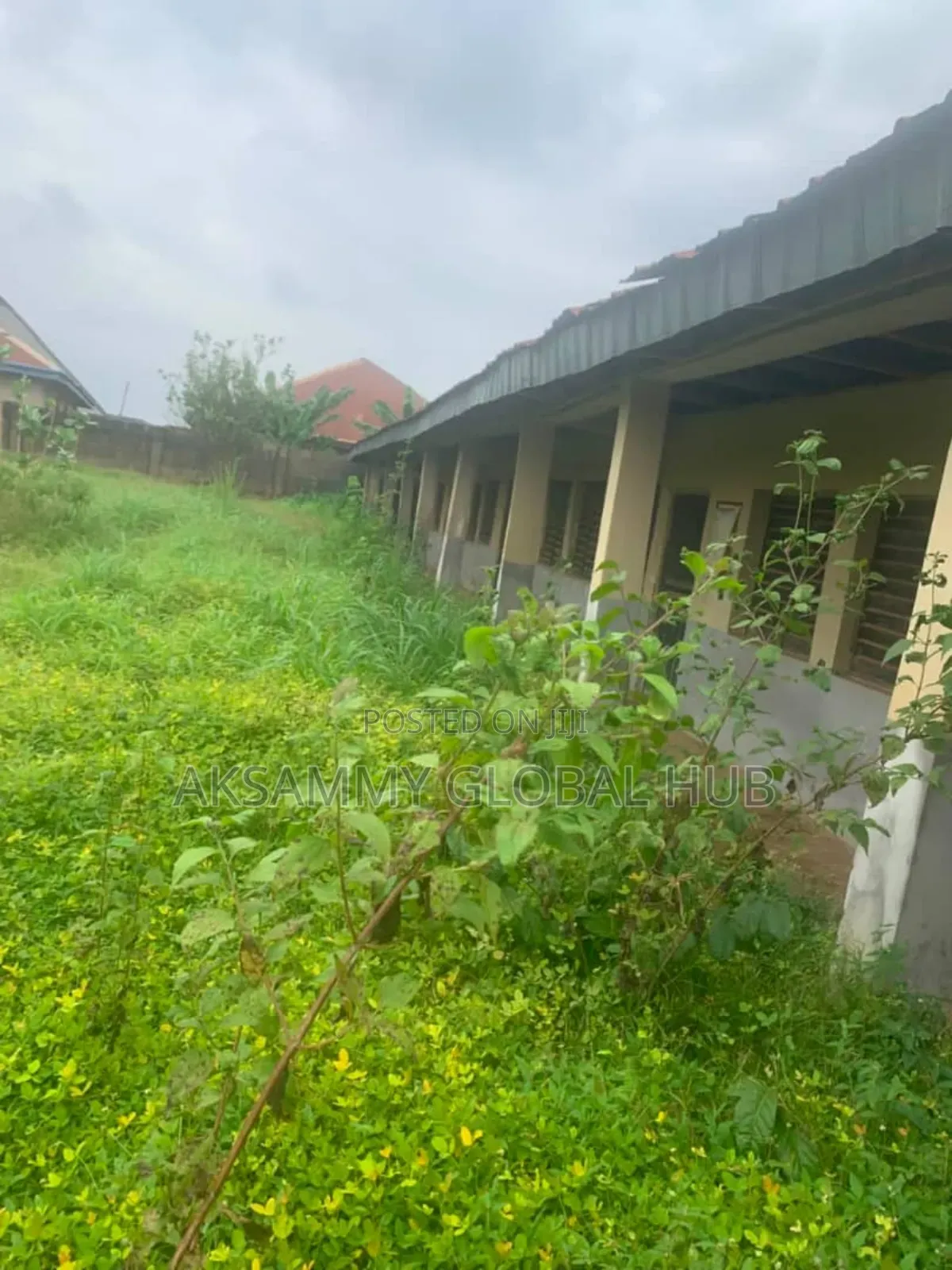 6bdrm Bungalow in Iyana Agbala. Ife, Ibadan for sale in Ibadan