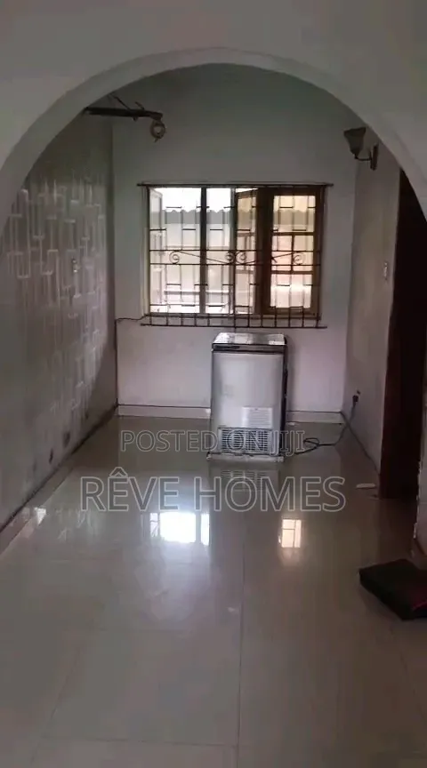 3bdrm Block of Flats in Ifako-Gbagada for rent in Ifako-Gbagada