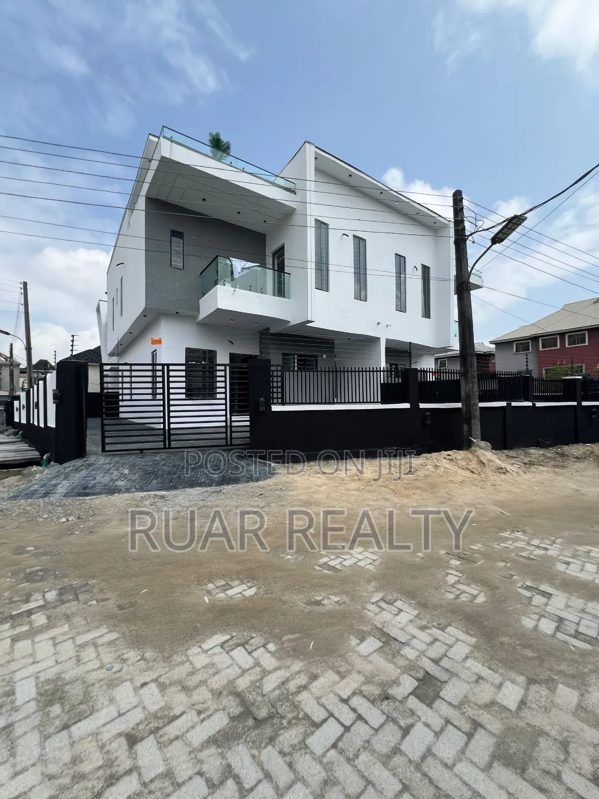 4bdrm Duplex in Sangotedo for sale in Sangotedo