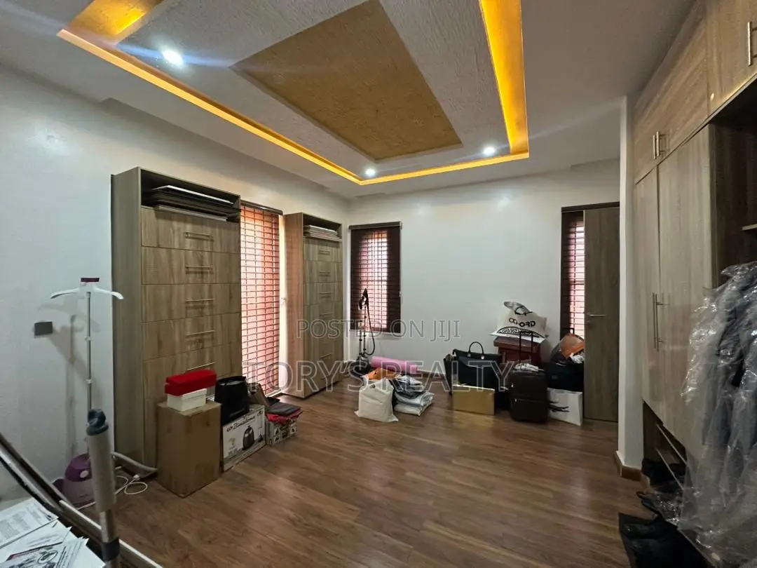 2bdrm Apartment in Lekki Phase 1 for rent in Lekki Phase 1