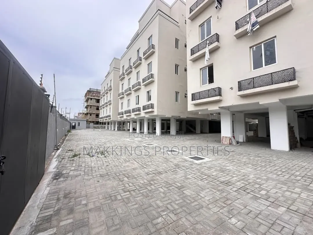 2bdrm Duplex in Lekki Phase 1 for rent in Lekki Phase 1