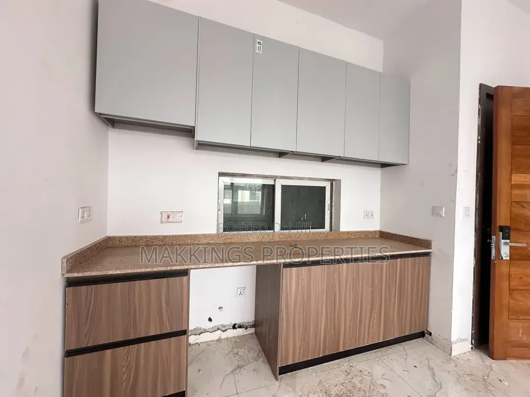 2bdrm Duplex in Lekki Phase 1 for rent in Lekki Phase 1