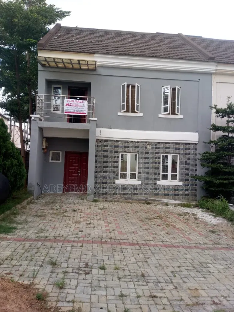 4bdrm Duplex in Rockvale Manors for sale in Gudu