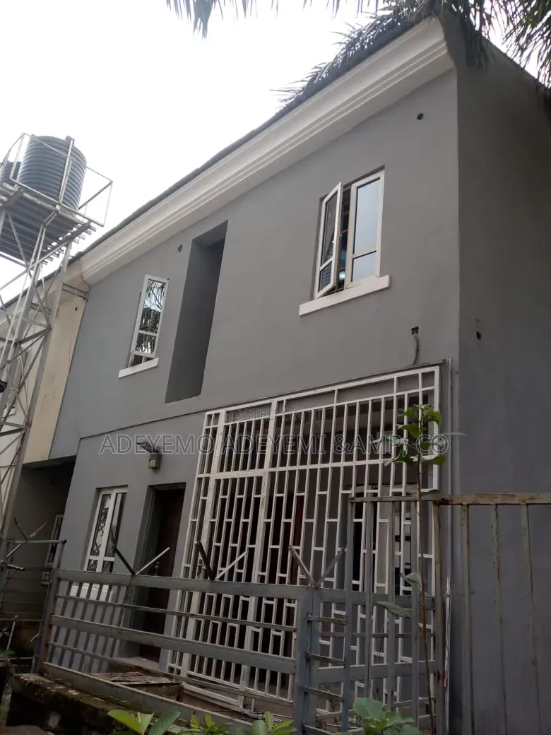 4bdrm Duplex in Rockvale Manors for sale in Gudu