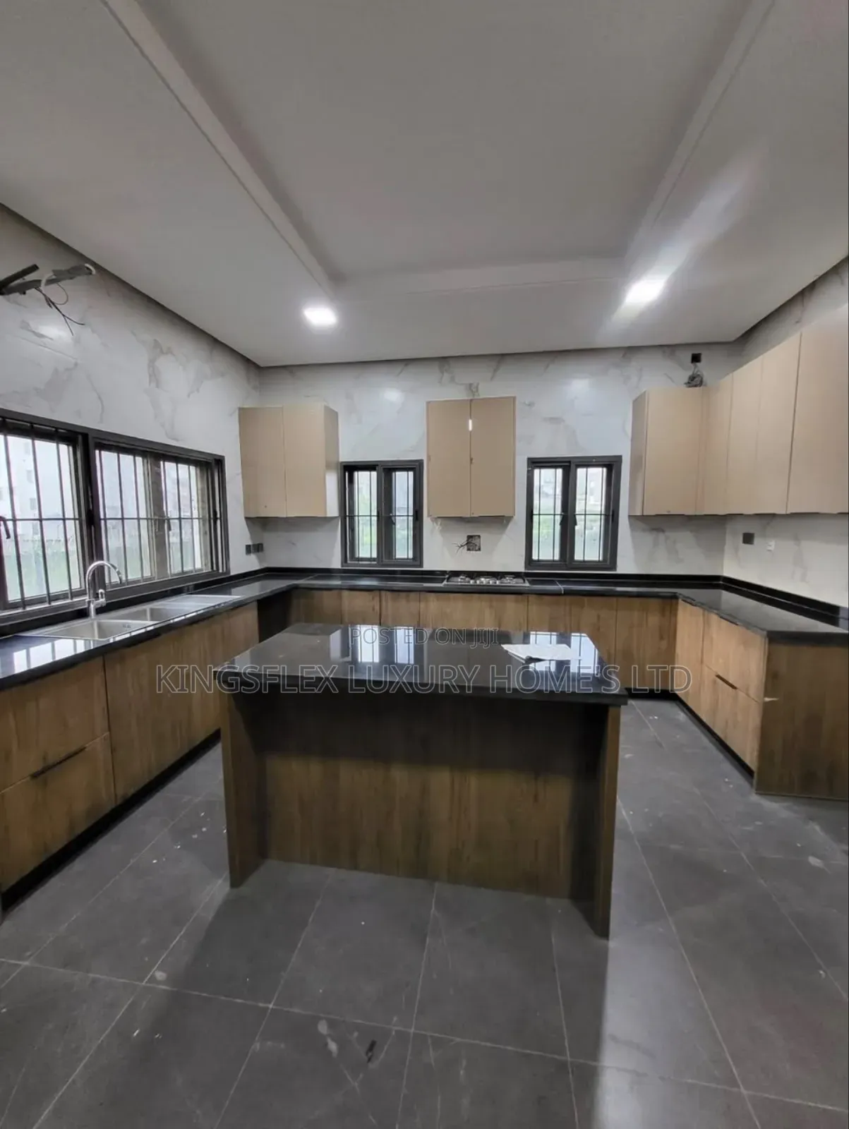 4bdrm Townhouse/Terrace in Mini Estate, Guzape District for sale in Guzape District