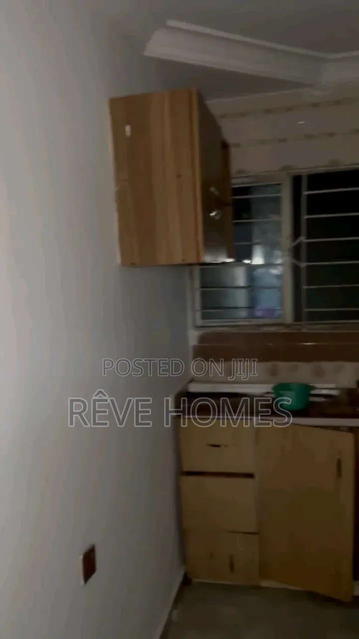 Studio Apartment in Onike for rent in Onike