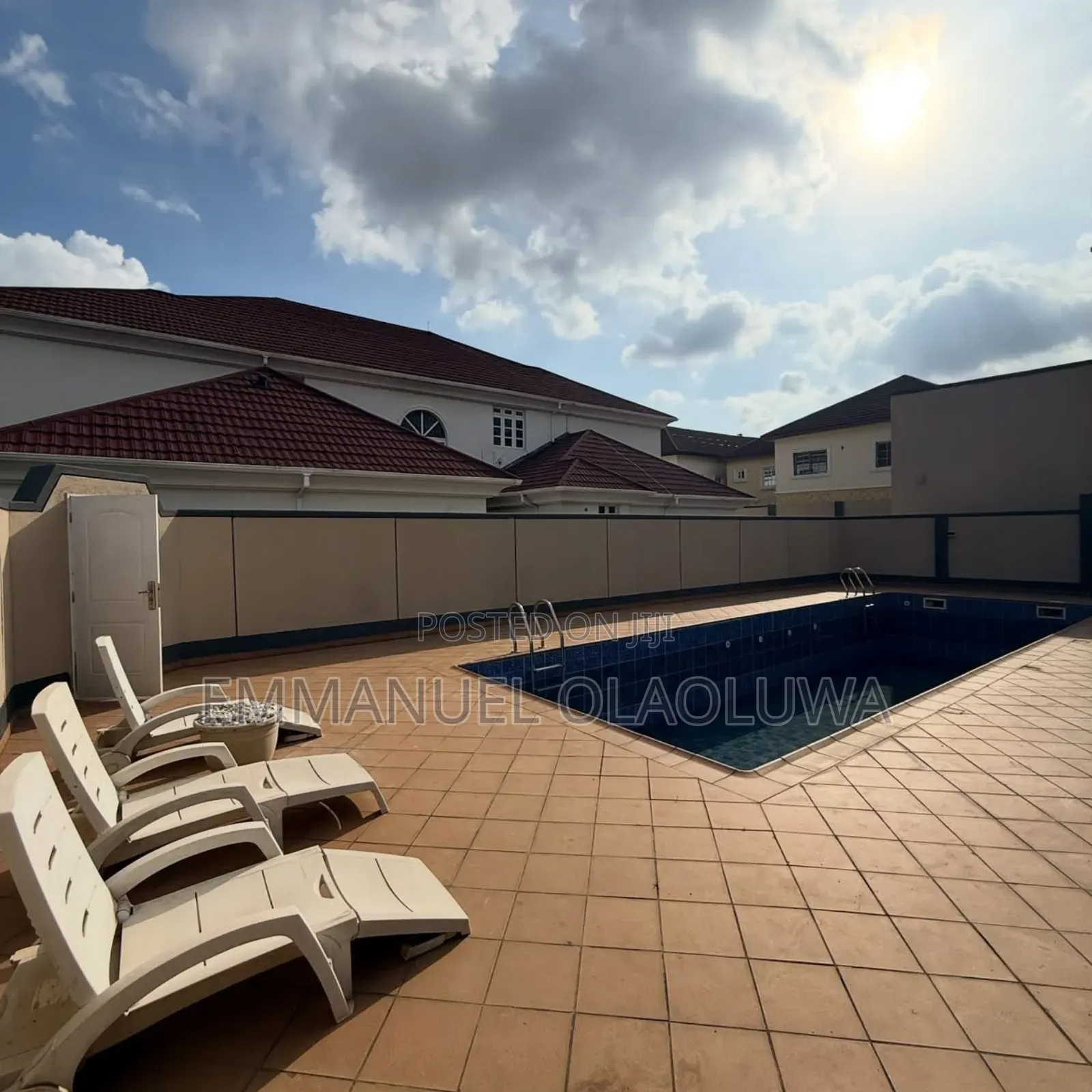 5bdrm Duplex in Apo District for sale in Apo District