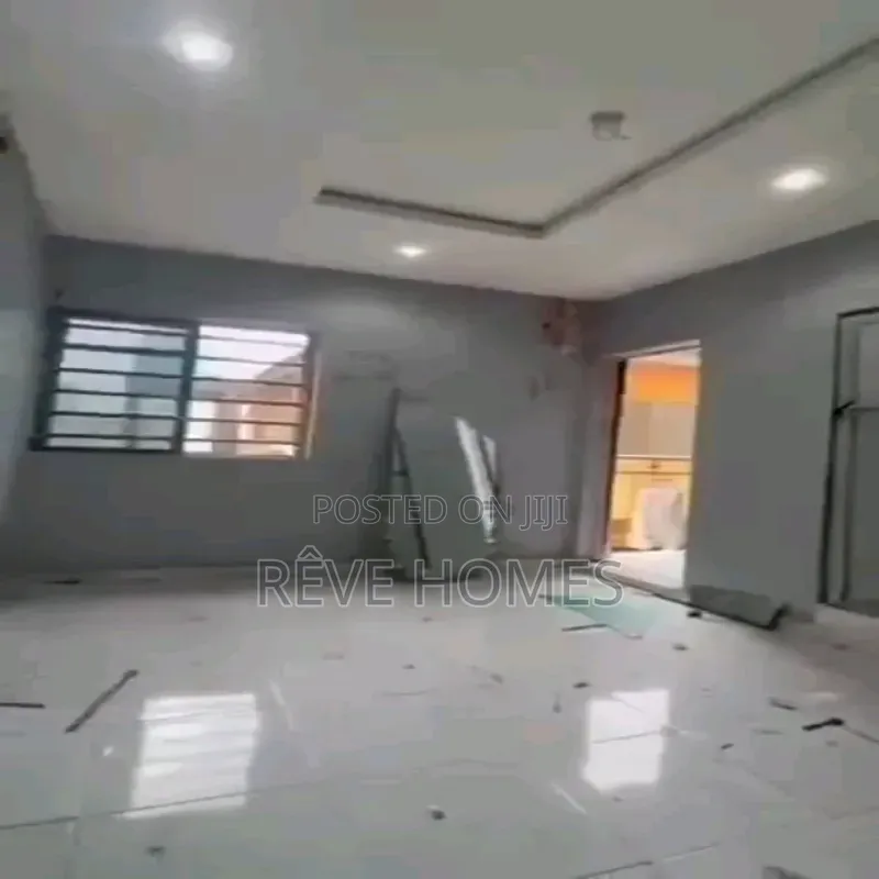 Studio Apartment in Soluyi for rent in Soluyi