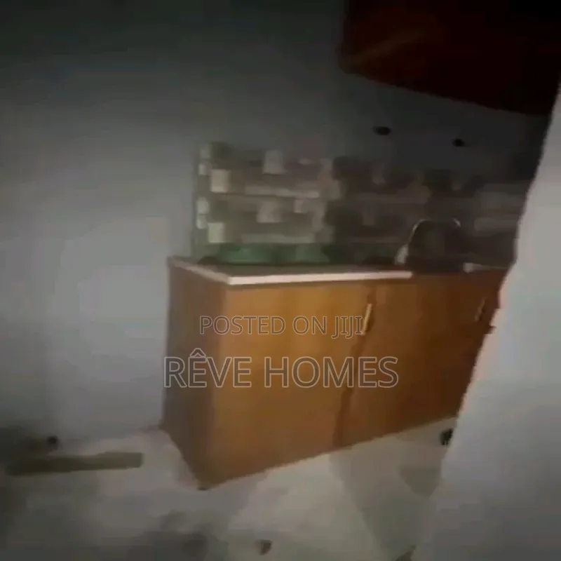 Studio Apartment in Soluyi for rent in Soluyi