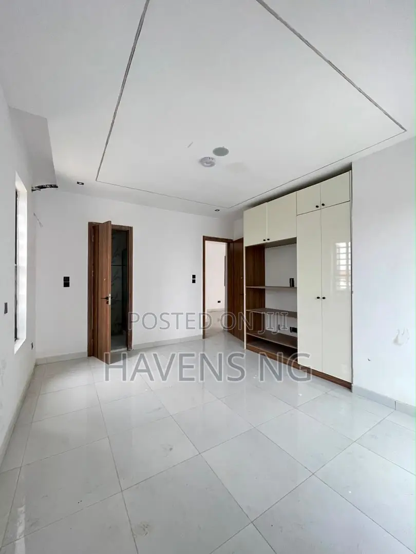 2bdrm Apartment in Ikota for sale in Ikota