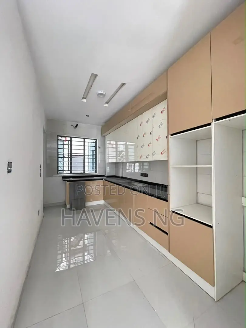 2bdrm Apartment in Ikota for sale in Ikota