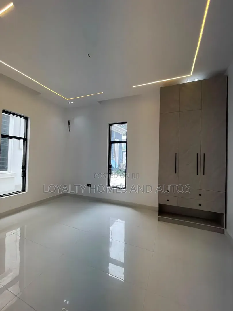 4bdrm Maisonette in Ikoyi S.W for sale in Ikoyi S.W