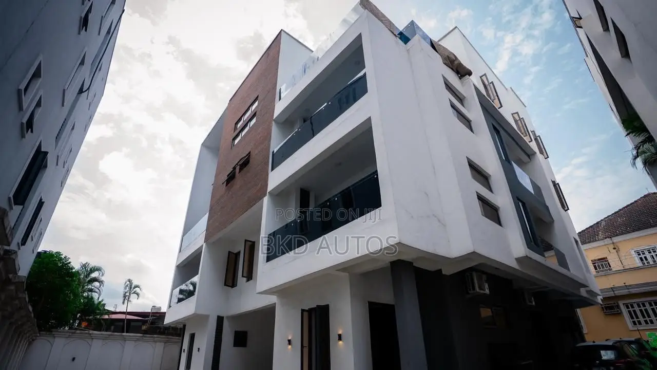 5 Bedroom Fully Duplex in Opebi