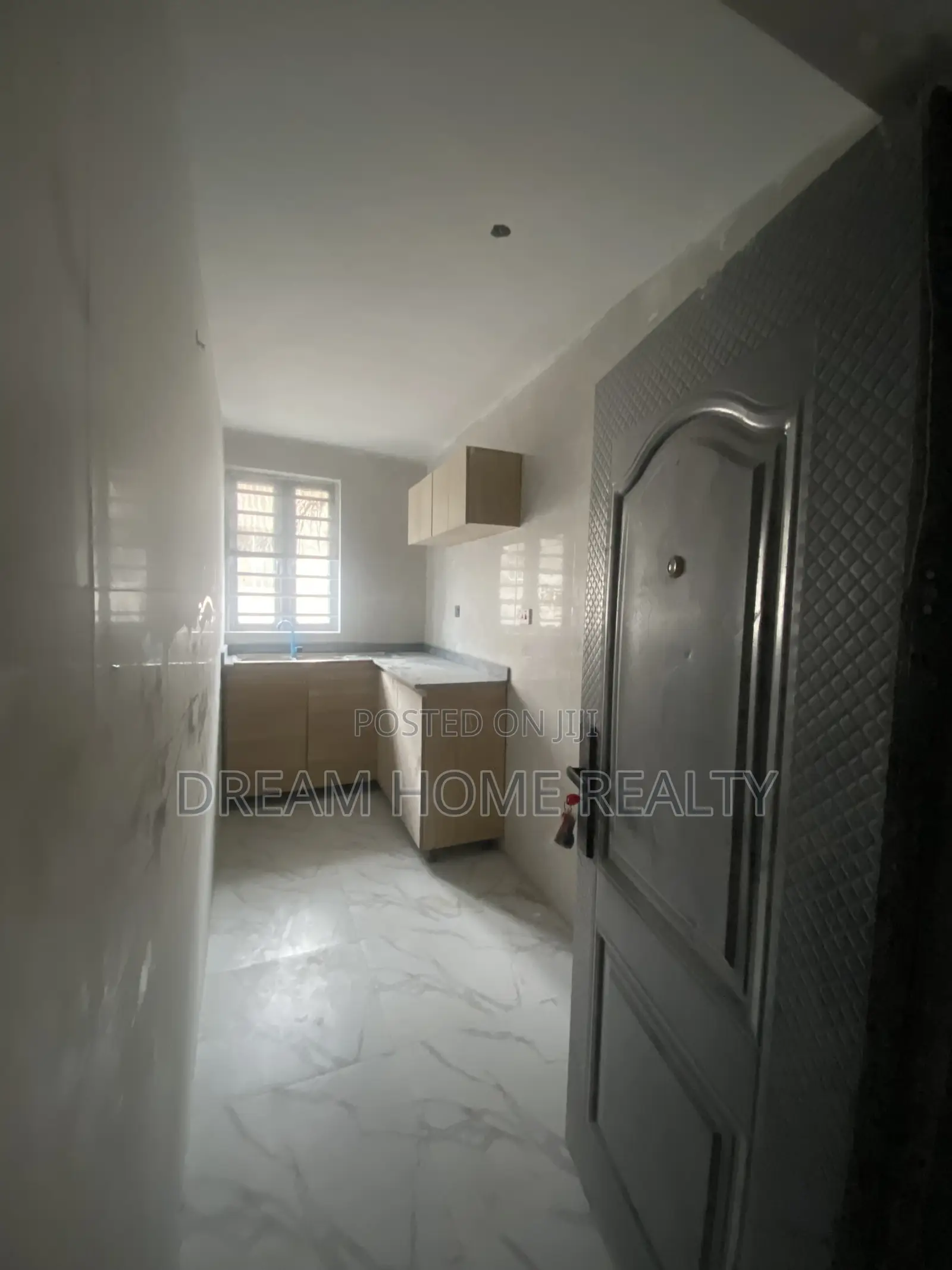2bdrm Apartment in Lekki Phase 2 for rent in Lekki Phase 2