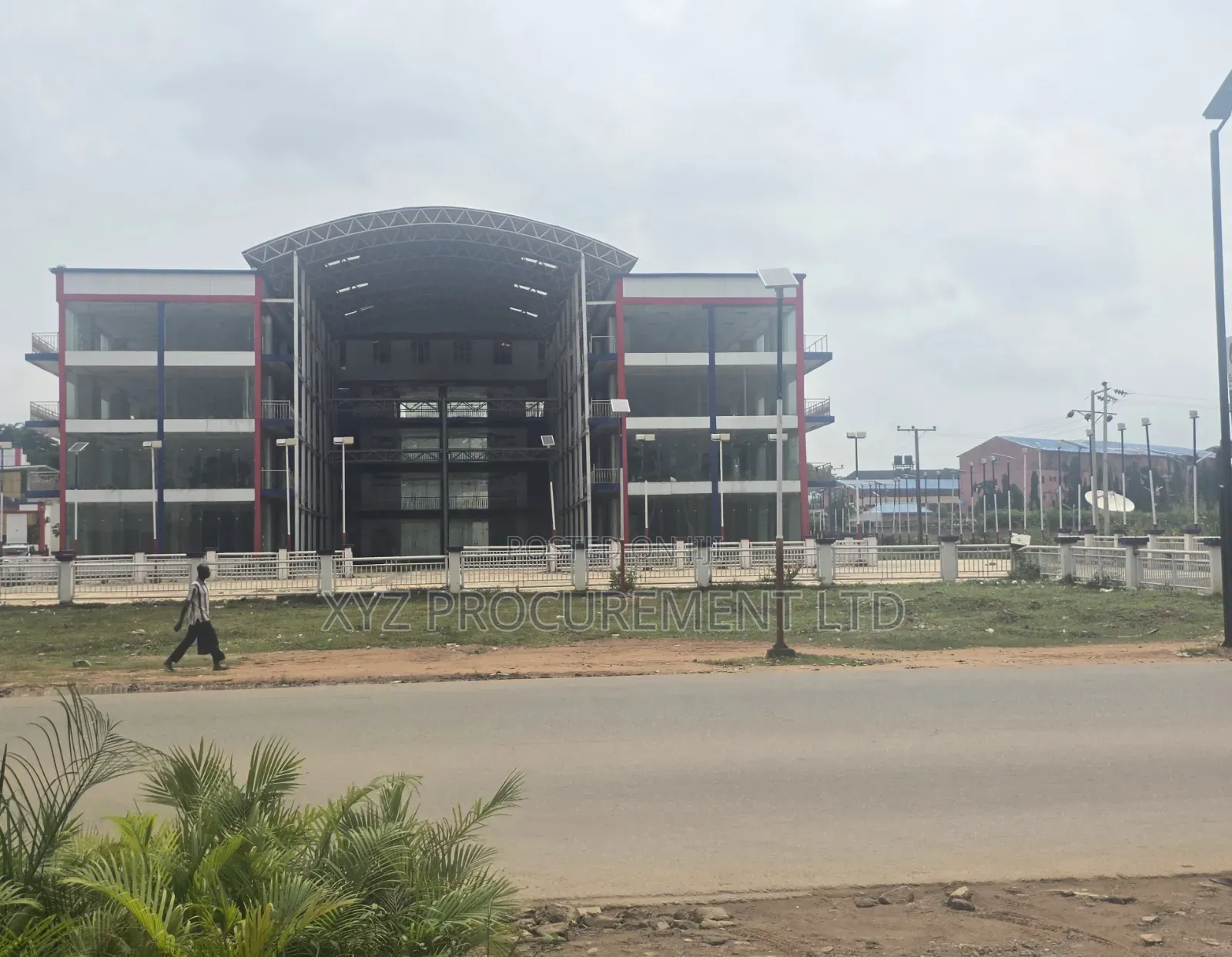 Massive Building for Sale on a Busy Major Road in Jabi. in Jabi