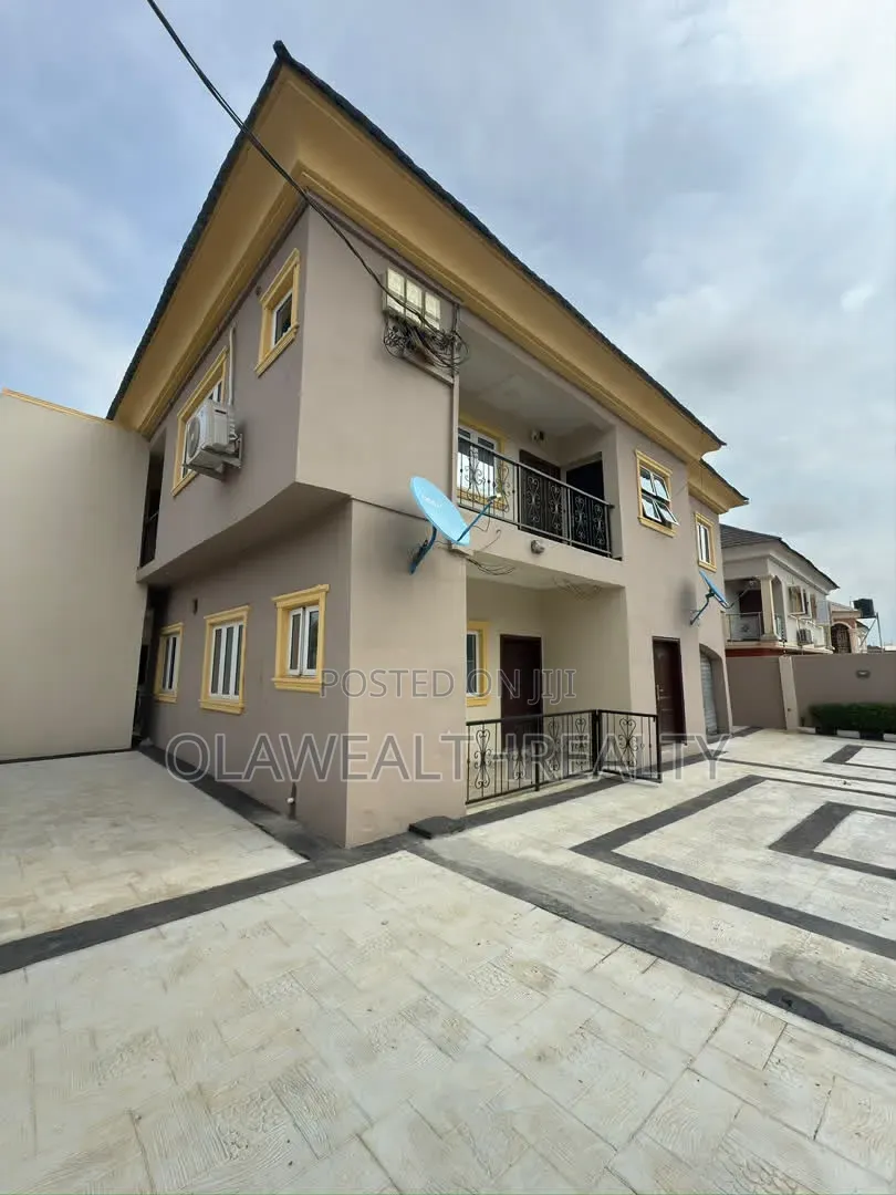 3bdrm Block of Flats in Akobo for rent in Akobo