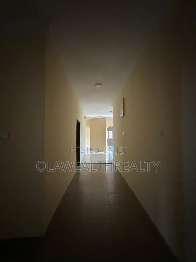 3bdrm Block of Flats in Akobo for rent in Akobo