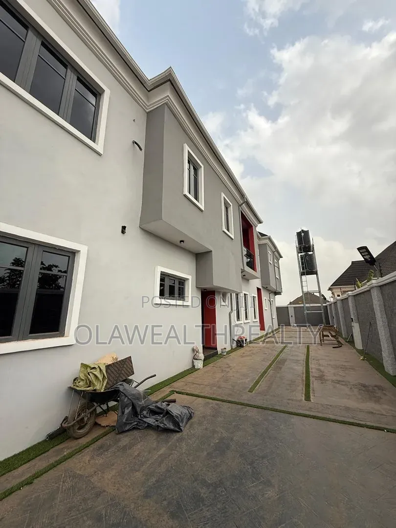 3bdrm Block of Flats in Akobo for rent in Akobo