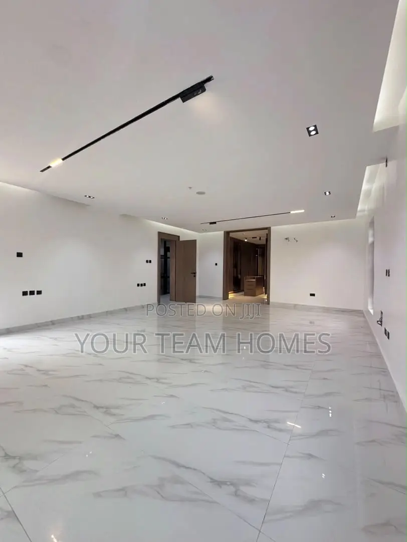 6bdrm Duplex in Apo for sale in Apo Resettlement