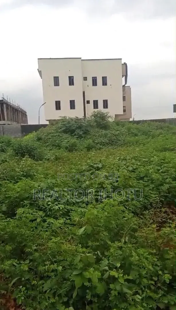 857.50sqm, Residential, C of O and Tarred Road in Jahi