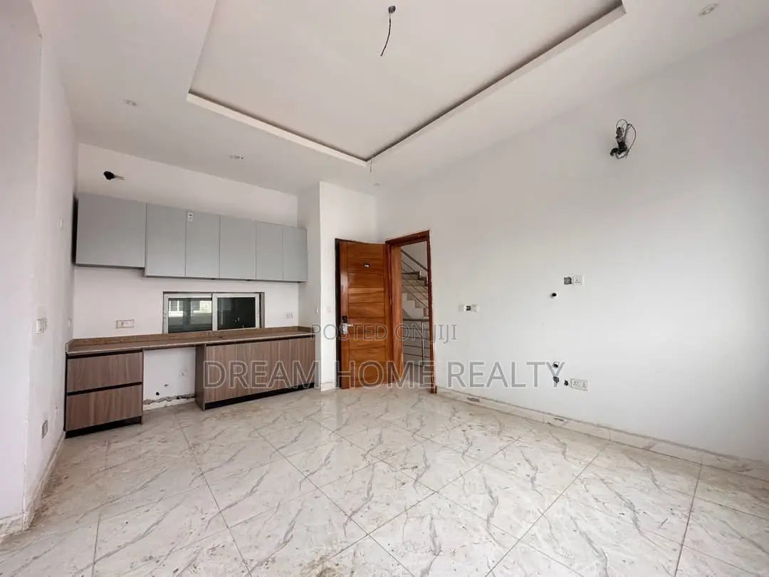 2bdrm Apartment in Ikate for rent in Ikate