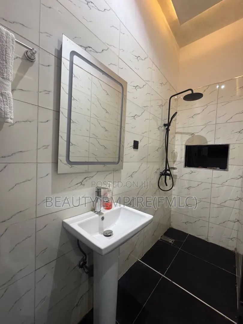 1Bedroom Service Apartment With Swimming Pool in Bodija
