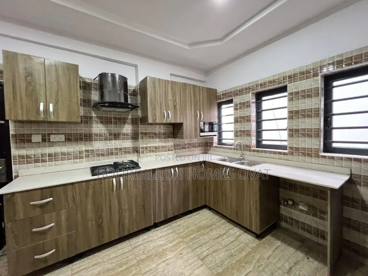 4bdrm Apartment in Phase Phase 1 Lagos for sale in Lekki Phase 1