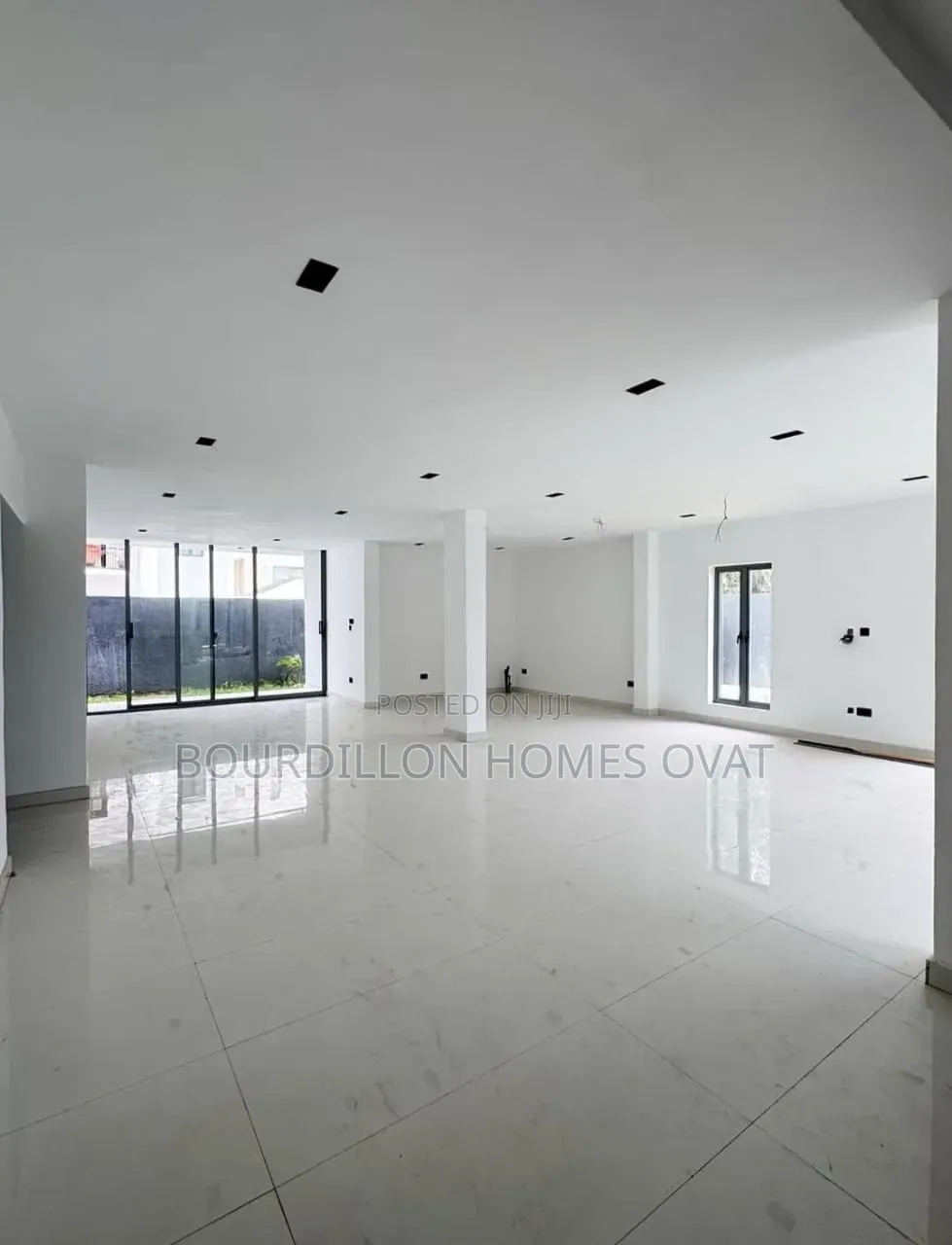 4bdrm Duplex in Banana Island Ikoyi for sale in Banana Island