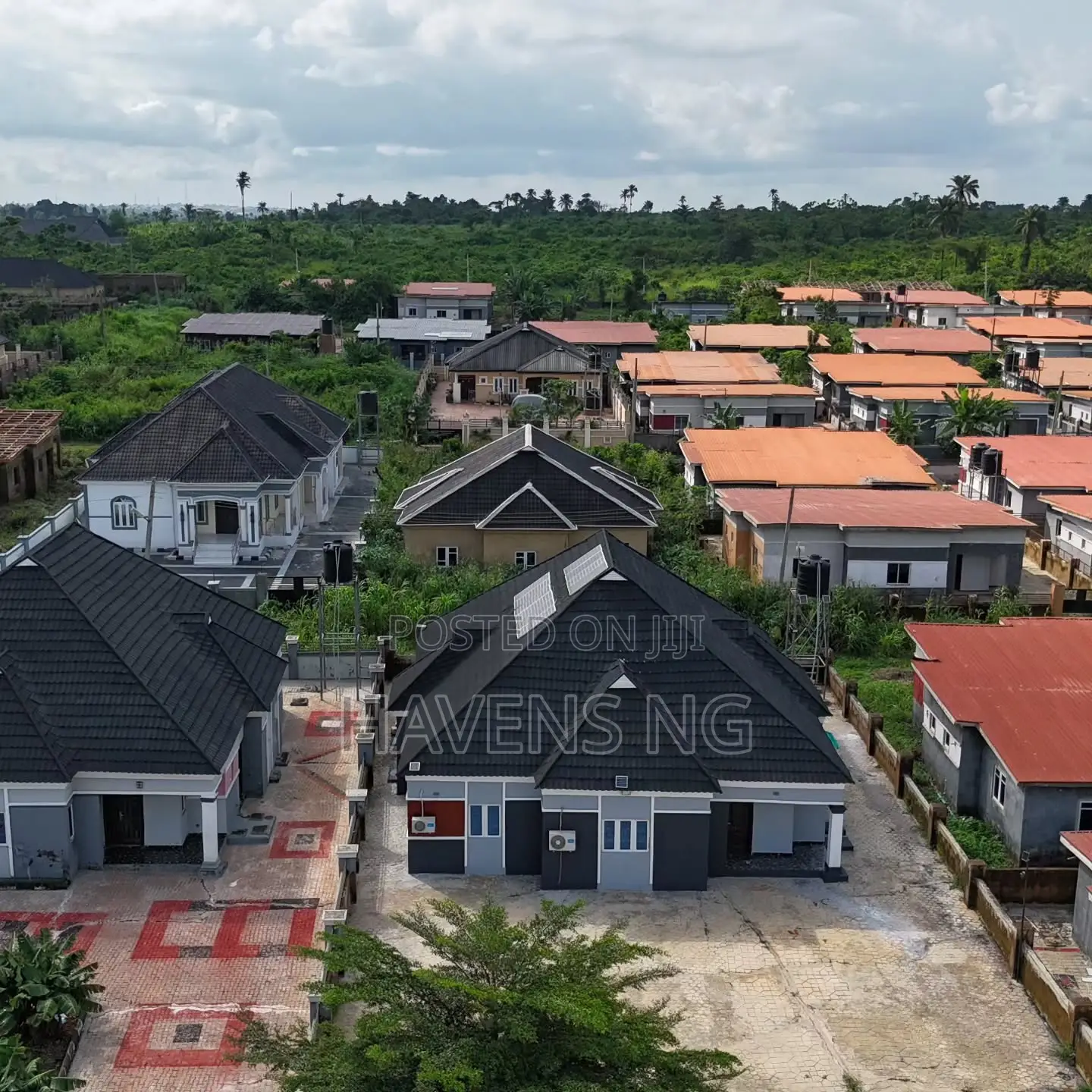 4bdrm Bungalow in Obafemi-Owode for sale in Obafemi-Owode