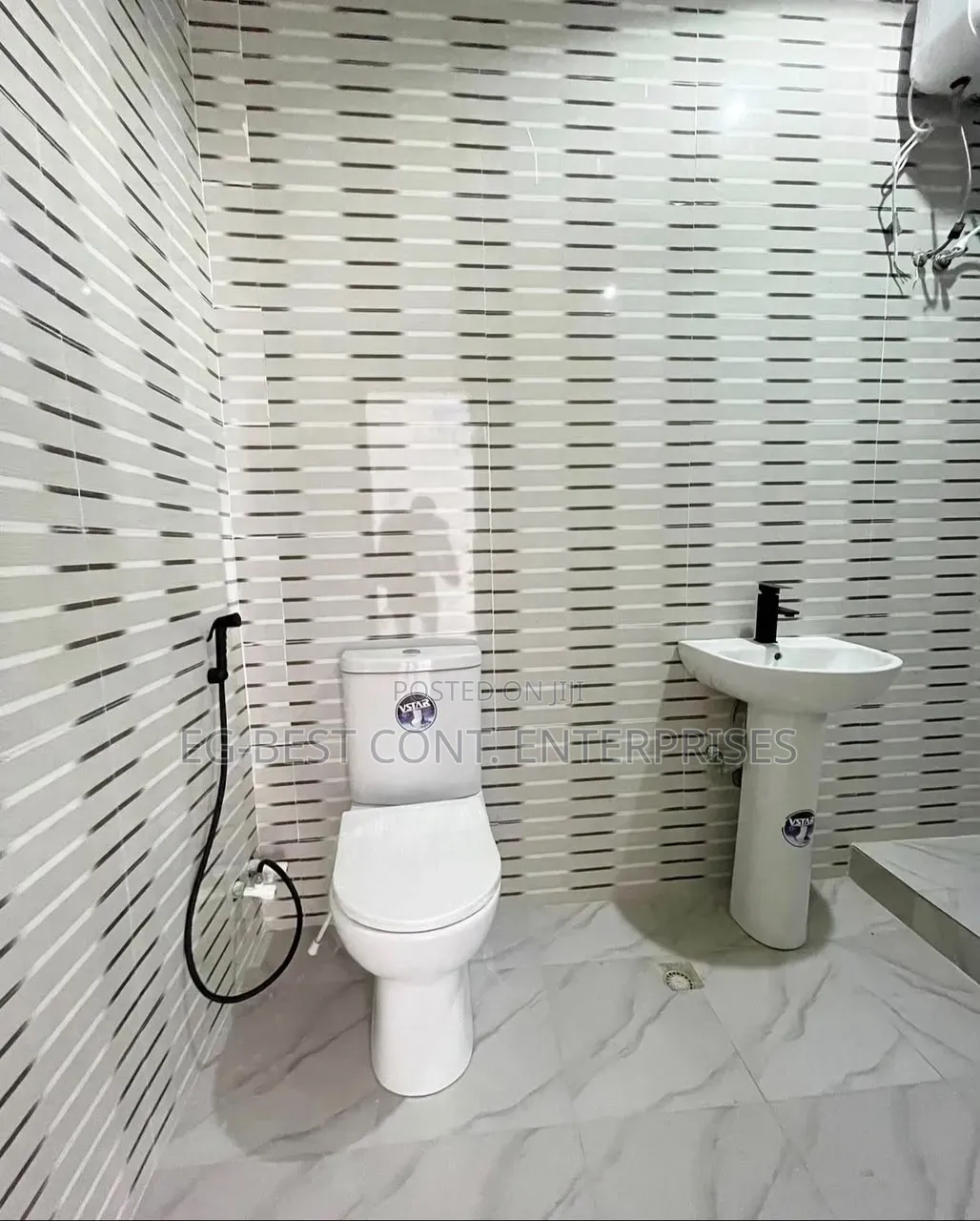4bdrm Duplex in Orchid Road Estate, Chevron for sale in Chevron