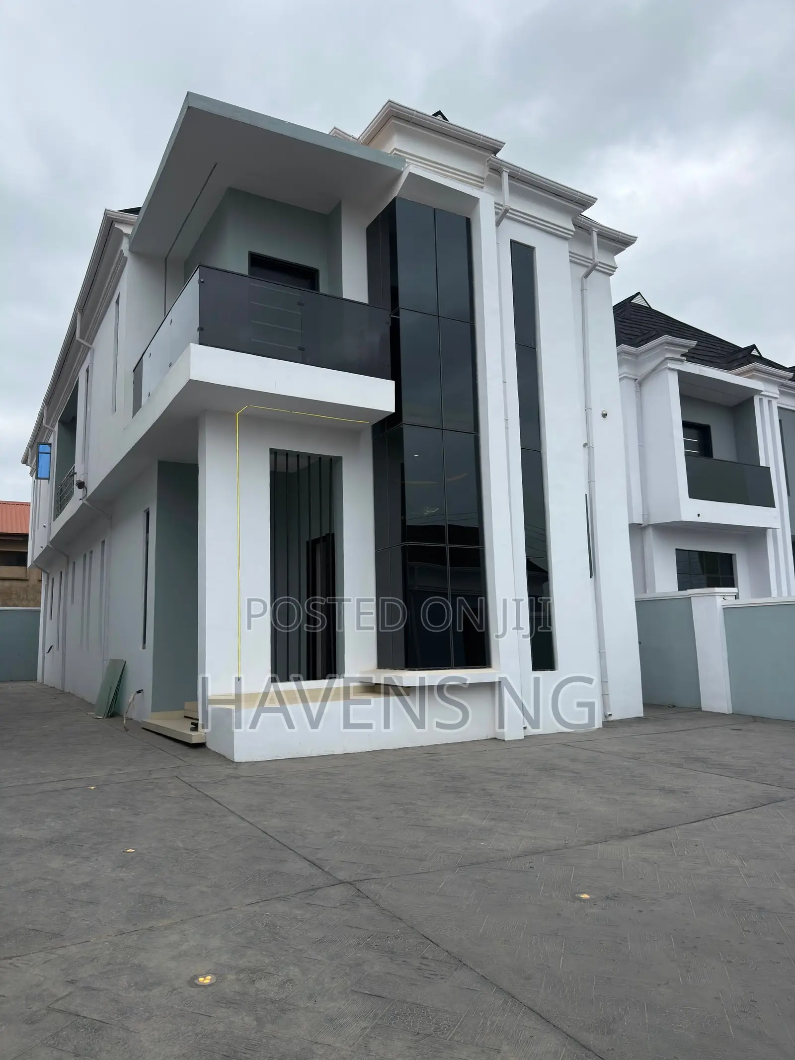 4bdrm Duplex in Akobo for sale in Akobo
