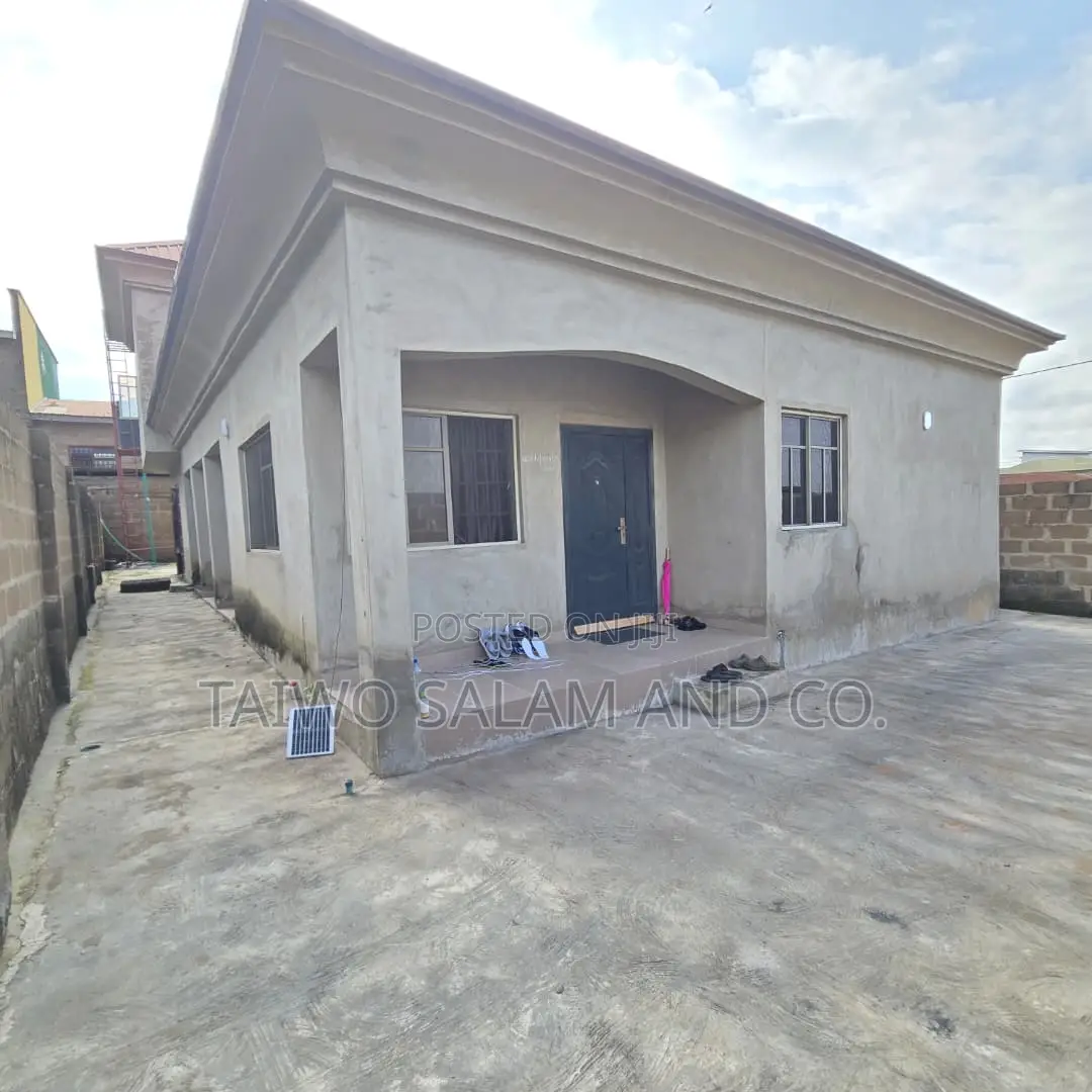 1bdrm Apartment in Agbowo for rent in Agbowo