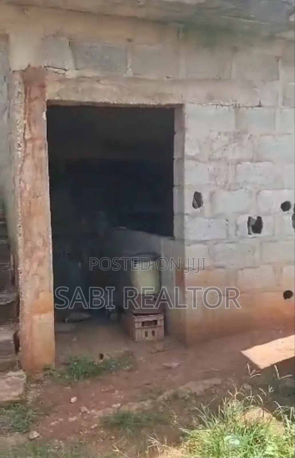 Distress Sale of Uncompleted Hotel That Can Be Converted at Baruwa in Baruwa