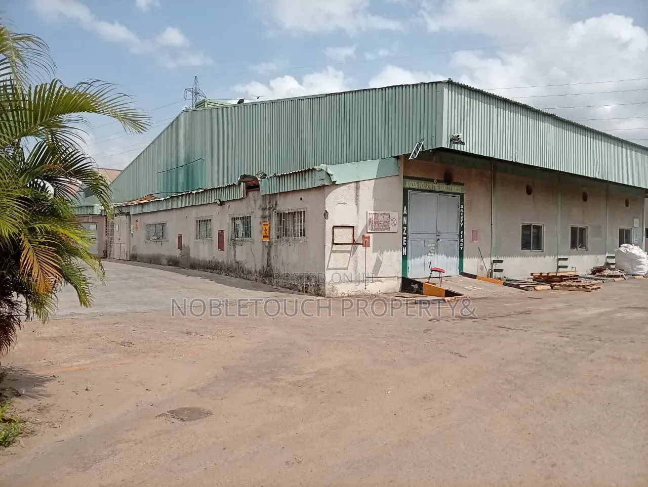 Warehouse at Oba Akran Ikeja Lagos in Oba Akran