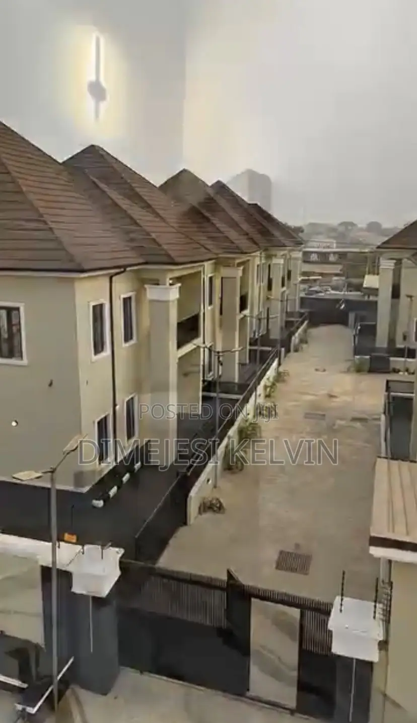 Furnished 4bdrm Duplex in Gaduwa for sale in Gaduwa