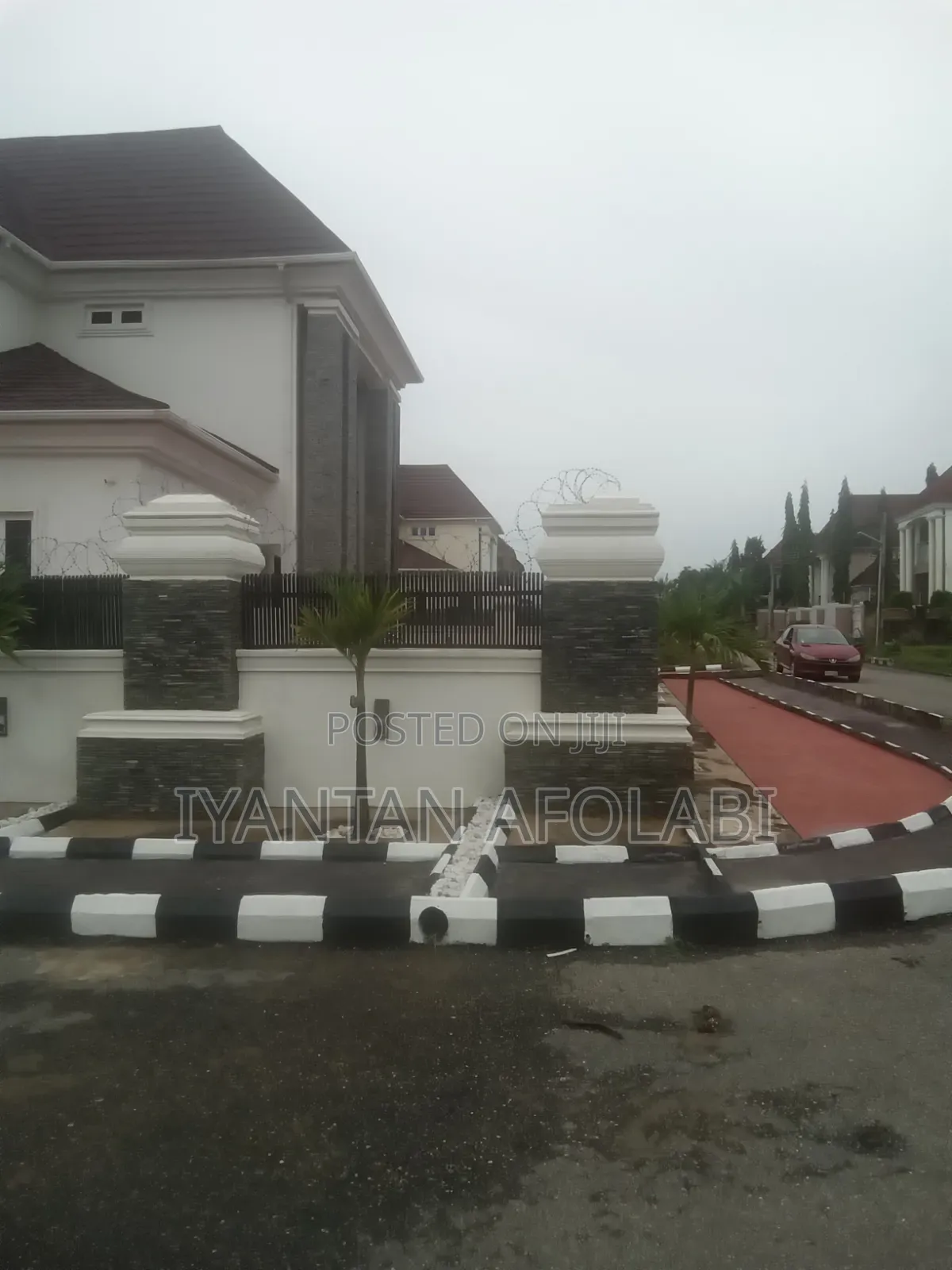 7bdrm Duplex in River Park Estate, FHA for sale in FHA