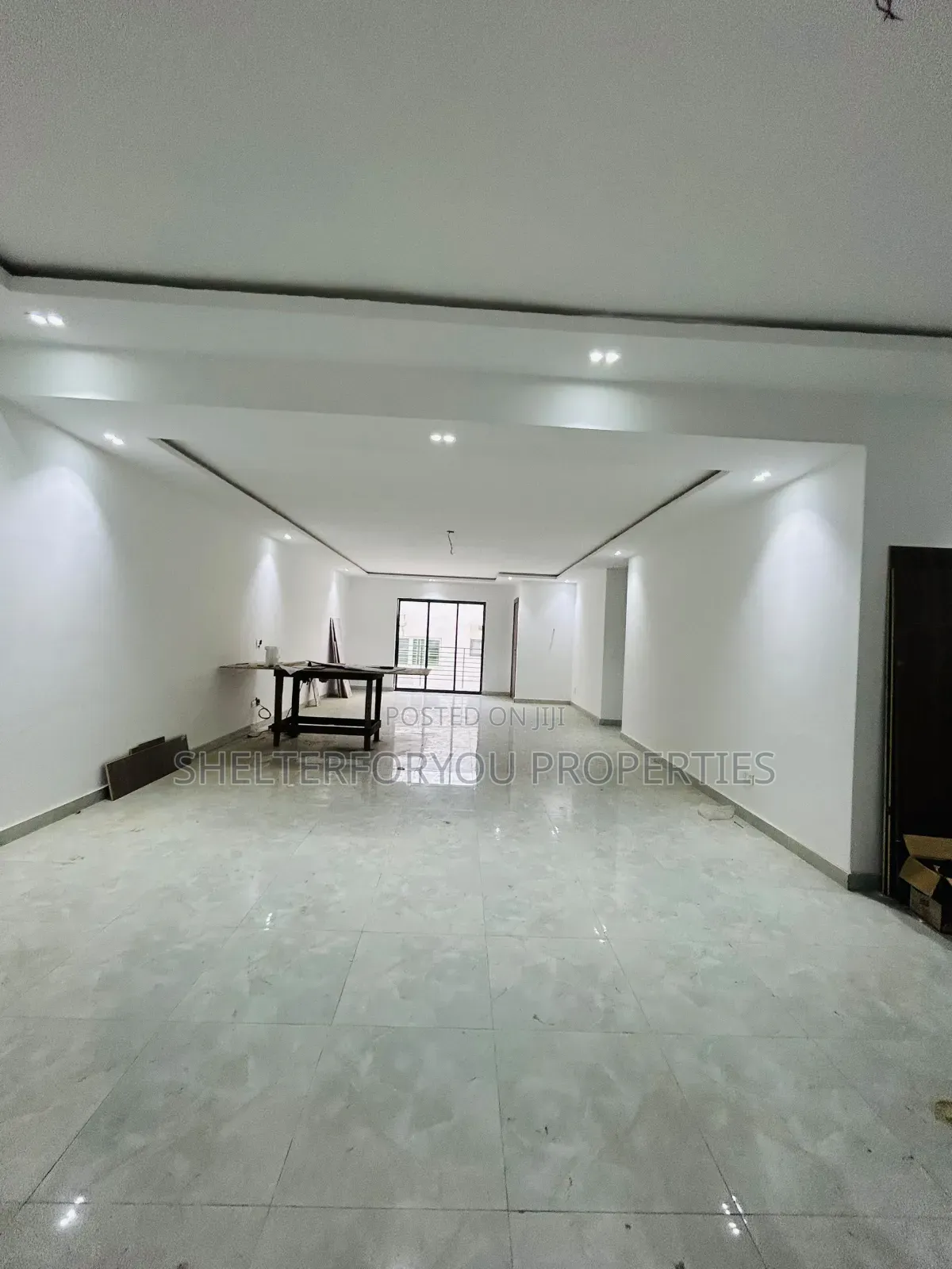 3bdrm Apartment in Ikate for sale in Ikate