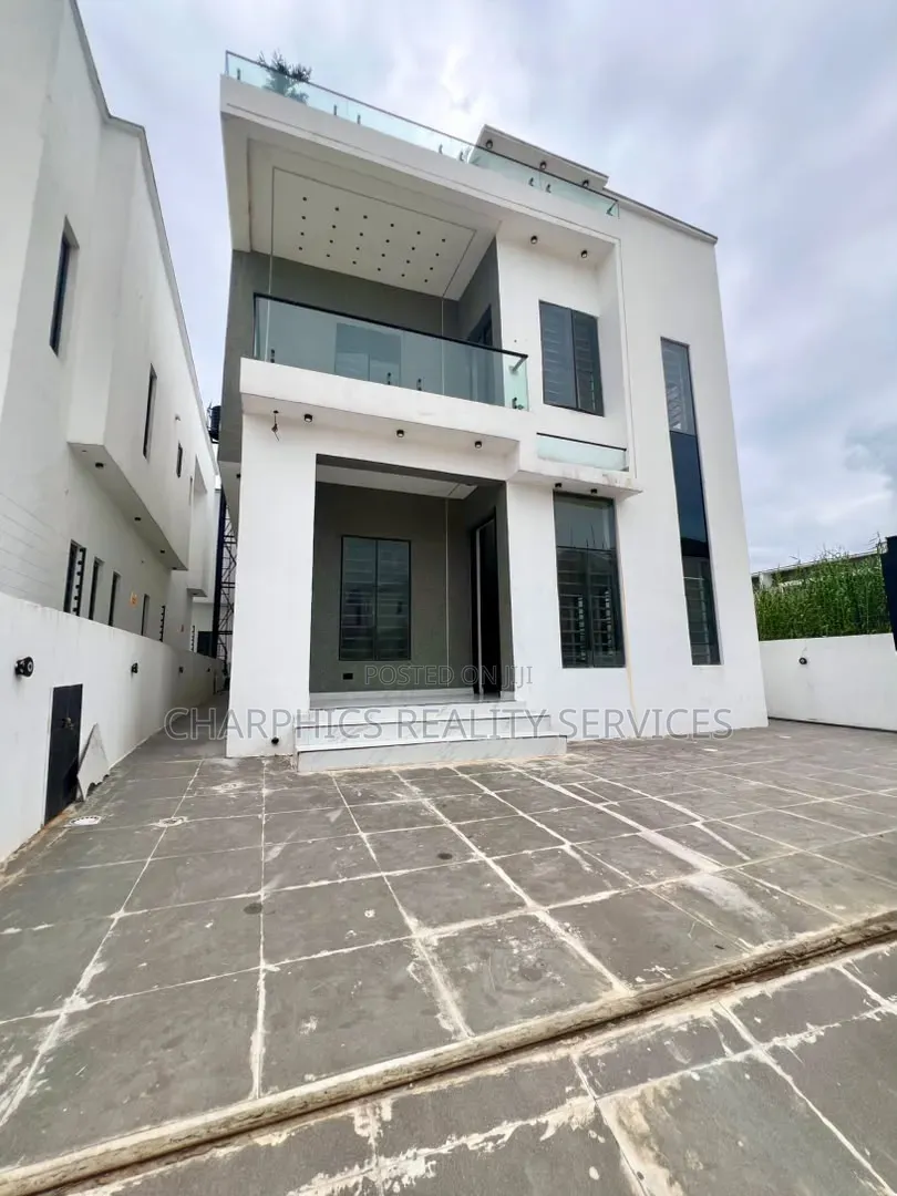 4bdrm Duplex in Off Lekki-Epe Expressway for sale in Off Lekki-Epe Expressway