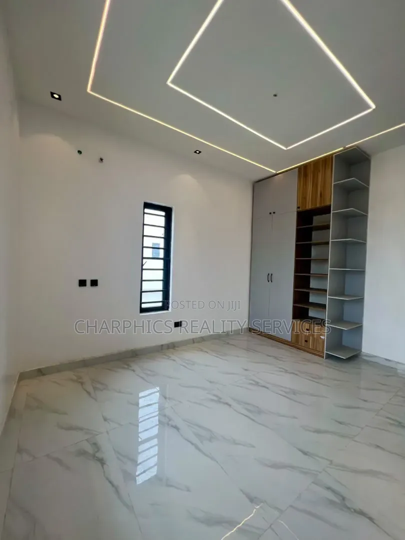 4bdrm Duplex in Off Lekki-Epe Expressway for sale in Off Lekki-Epe Expressway
