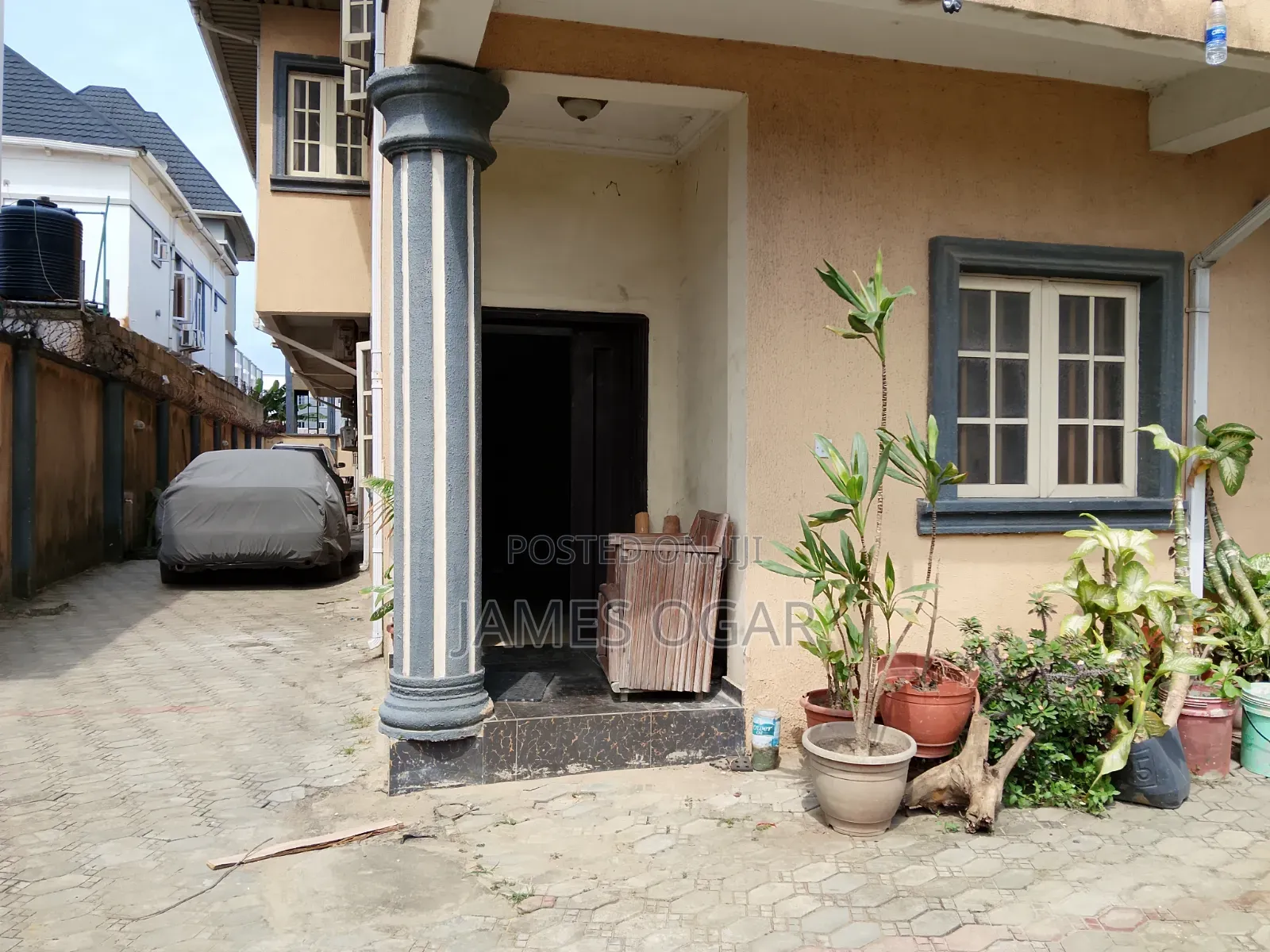4bdrm Block of Flats in Mobi Road, Off Lekki-Epe Expressway for rent in Off Lekki-Epe Expressway