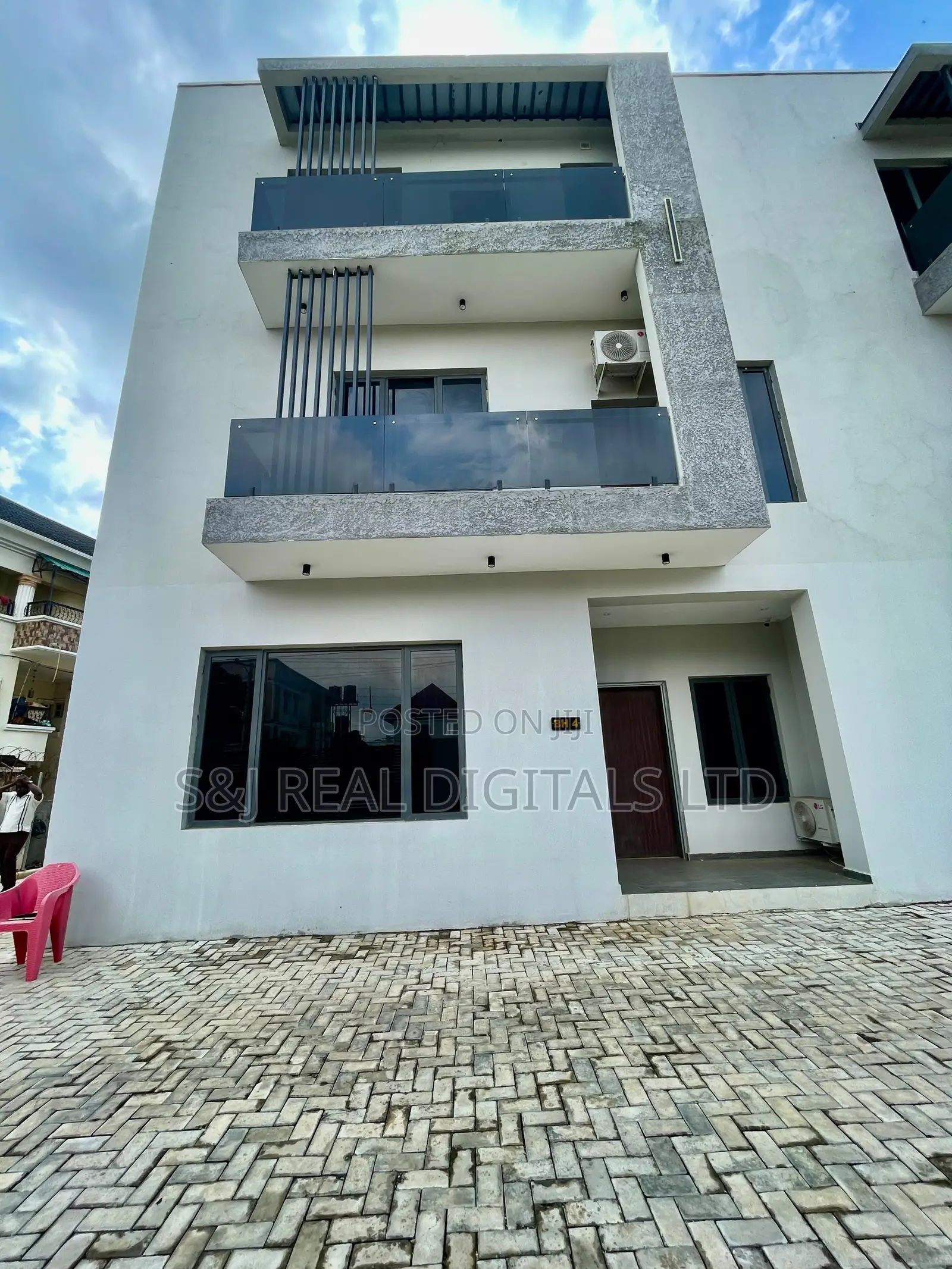 5bdrm Duplex in Dawaki for sale in Dawaki