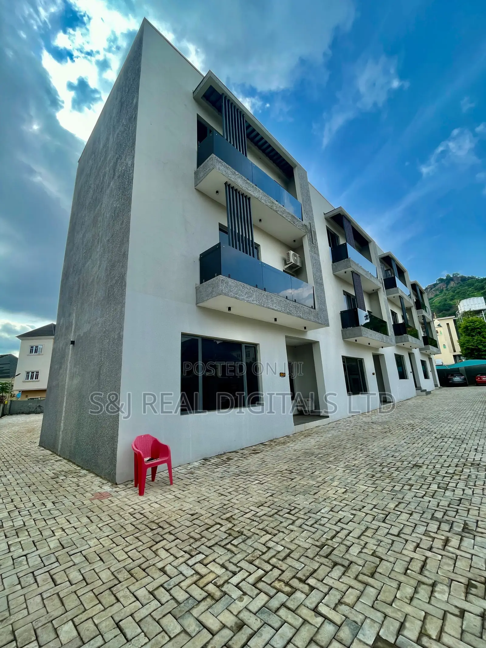 5bdrm Duplex in Dawaki for sale in Dawaki