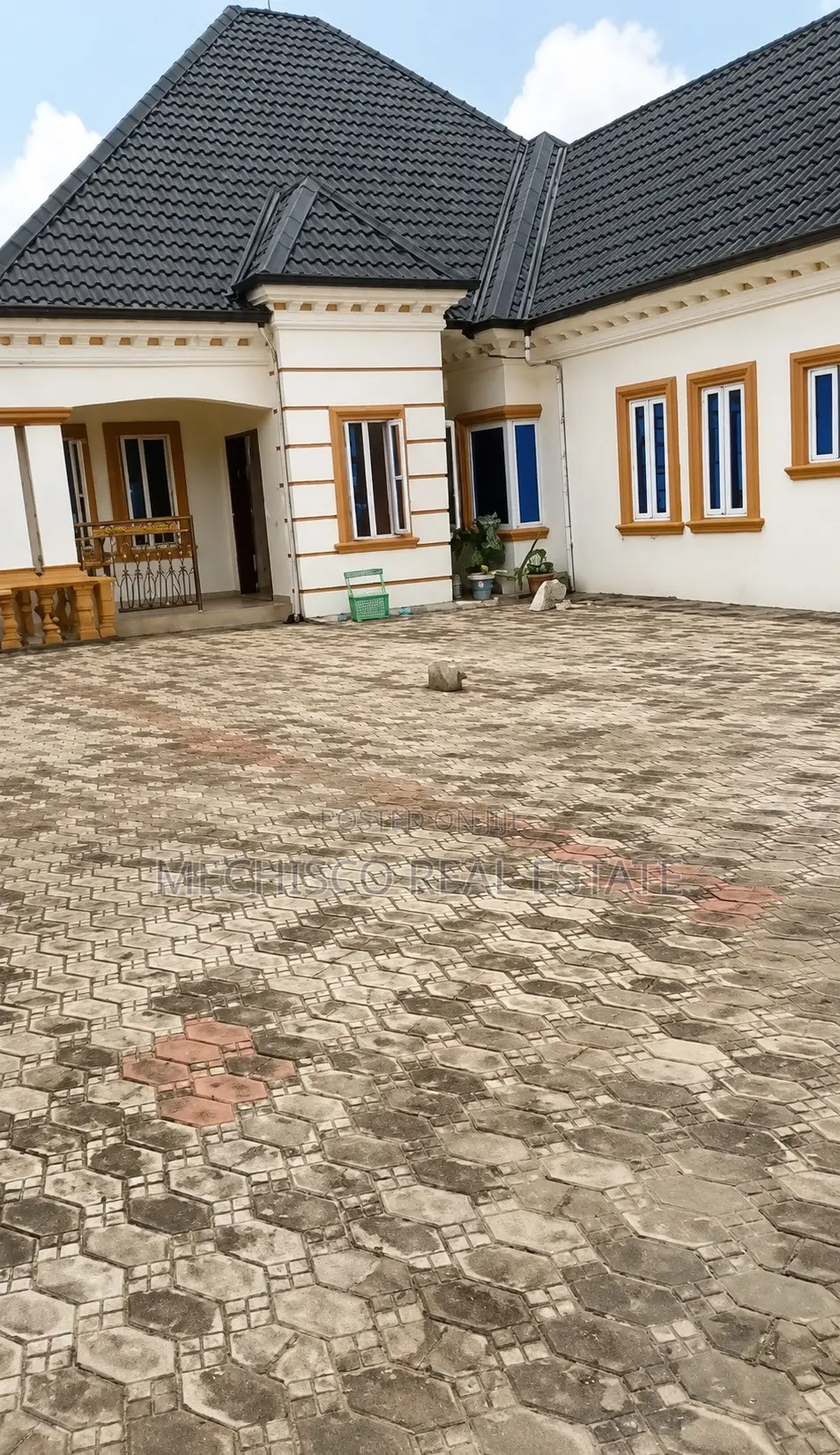 3bdrm Bungalow in Omagwa for sale in Omagwa