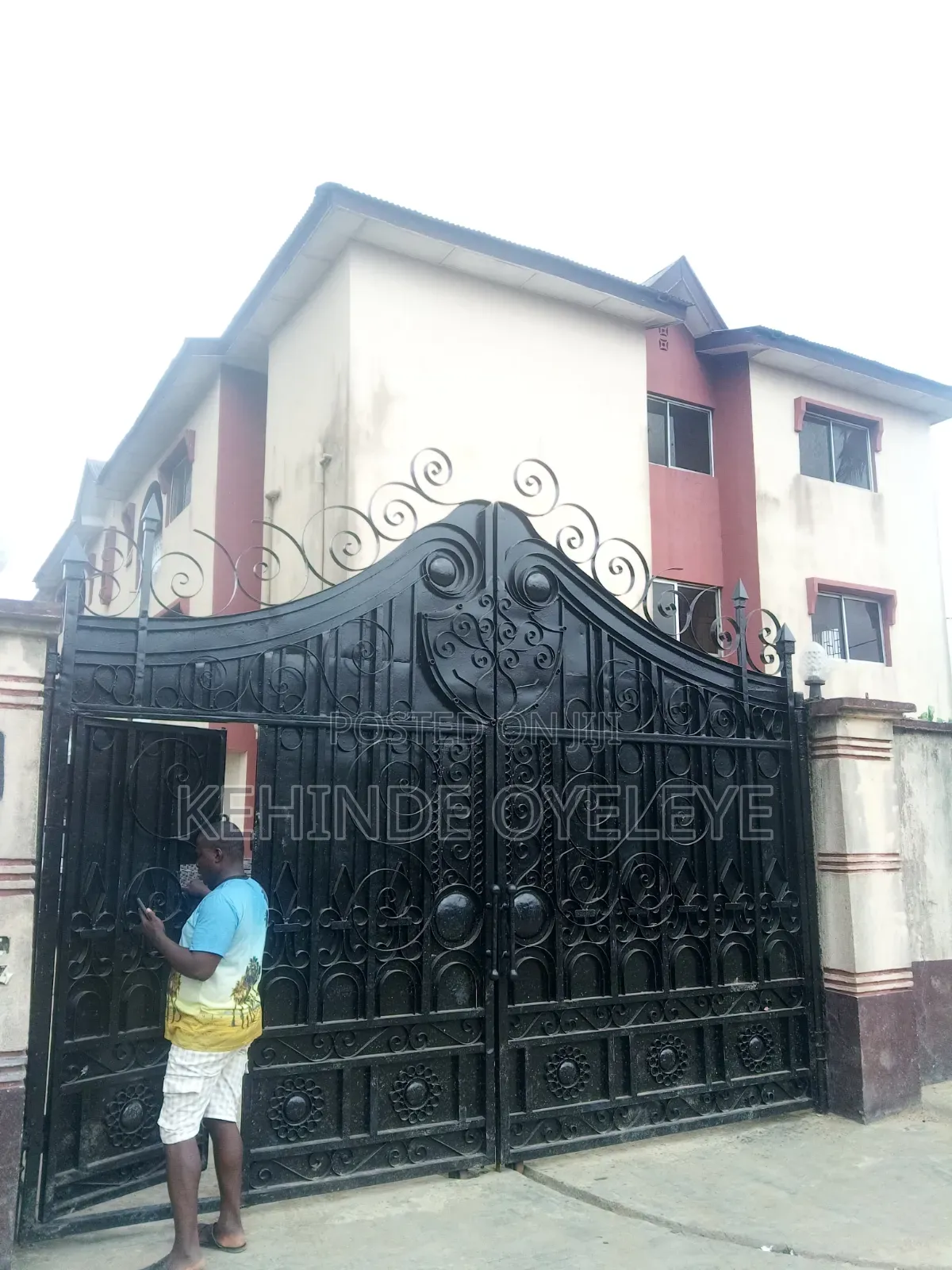 3bdrm House in Fasali Estate Ikotun for rent in Ikotun / Ikotun/Igando