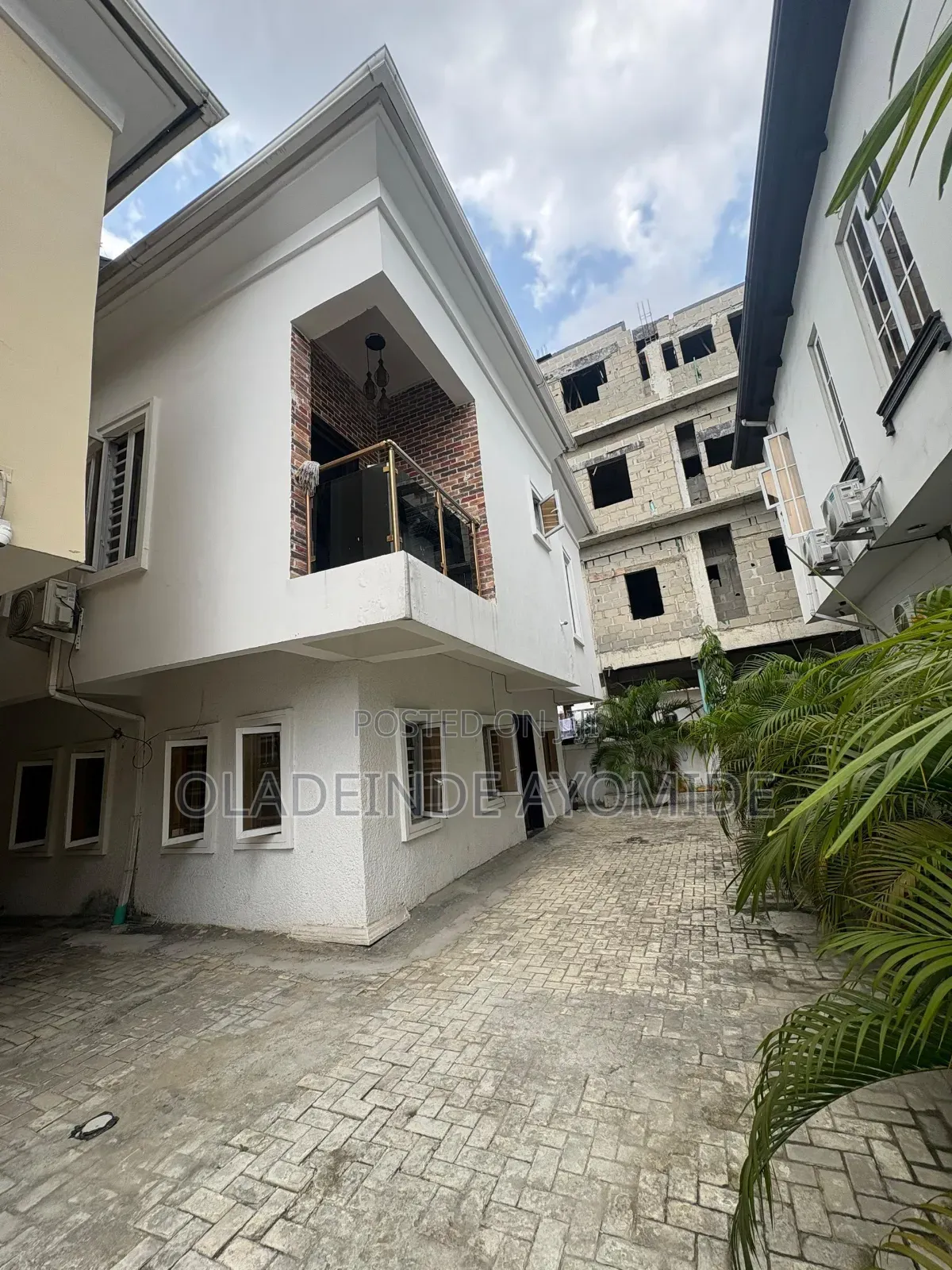 1bdrm Shared Apartment in Chevron for rent in Chevron