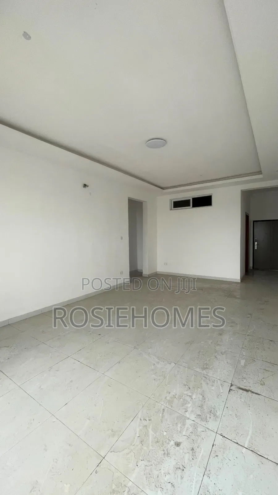 3bdrm Apartment in Osapa London for sale in Osapa london