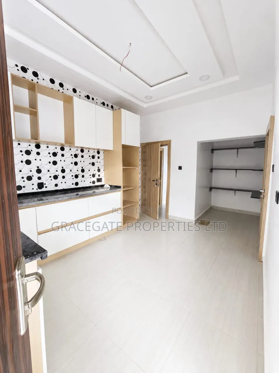 2bdrm Block of Flats in Lugbe After Dunamis for rent in Sabon Lugbe
