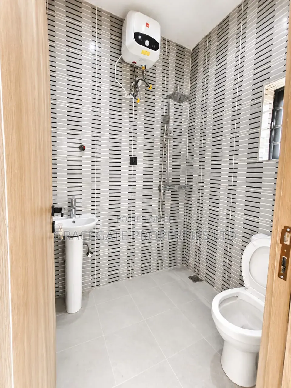 2bdrm Block of Flats in Lugbe After Dunamis for rent in Sabon Lugbe