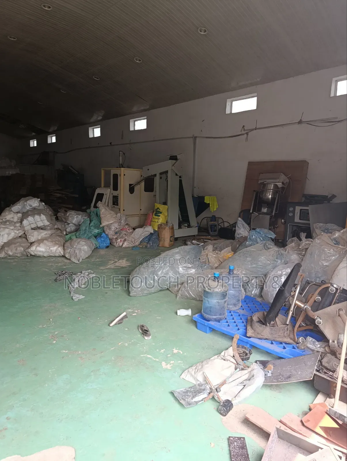 Warehouse for Sale Off Governors Rd Ikotun in College